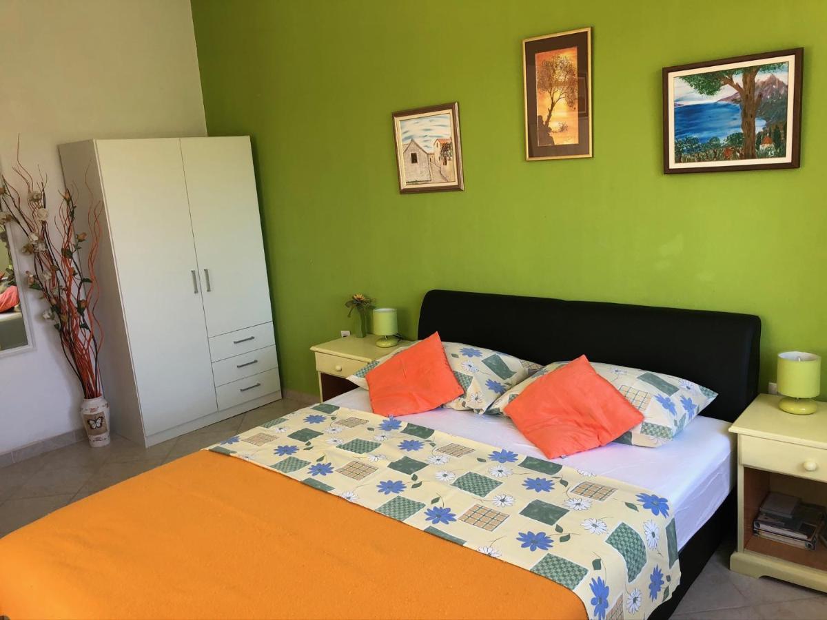 Appartement Family Stakic à Baška Voda Extérieur photo